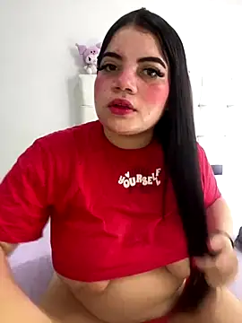 Snapshot of Kuromy_x chatting on November 9, 3:32 pm Kuromy x online show from November 9, 3:32 pm