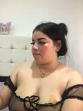 Kuromy x online show from March 12, 4:24 pm