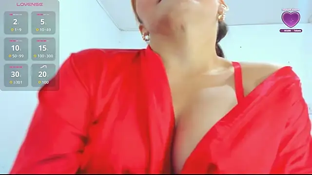 woman rosse online show from November 28, 7:49 pm