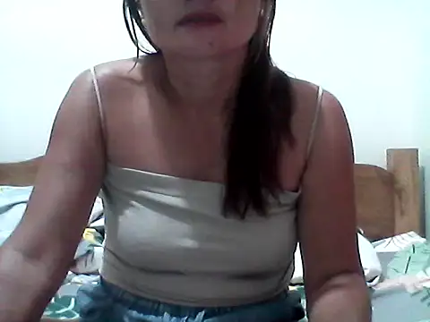 nathalie0045 online show from December 4, 9:01 pm