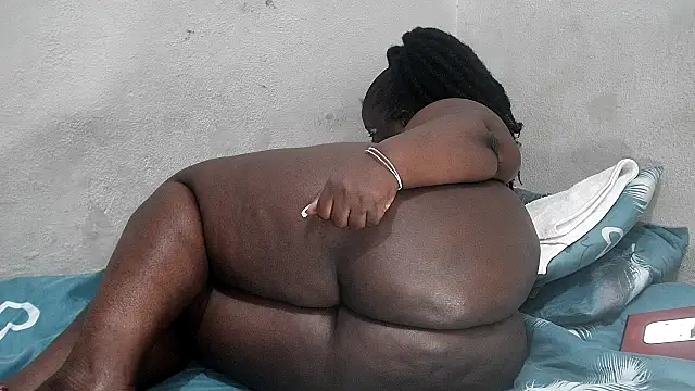 Snapshot of ASSQUEEN37Xx chatting on November 20, 7:41 am ASSQUEEN37Xx online show from November 20, 7:41 am