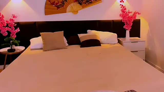 KimberlyPierceLove online show from October 1, 6:14 pm