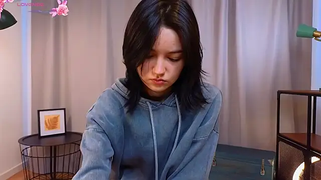 PamilaGrassle online show from September 20, 4:02 am