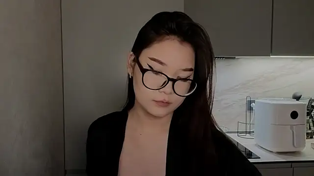 Snapshot of iamyuki chatting on December 21, 10:22 am iamyuki online show from December 21, 10:22 am