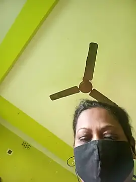 Snapshot of KITTUAAA chatting on November 15, 8:55 am KITTUAAA online show from November 15, 8:55 am