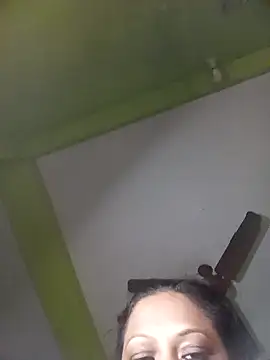 Snapshot of KITTUAAA chatting on November 17, 6:24 pm KITTUAAA online show from November 17, 6:24 pm