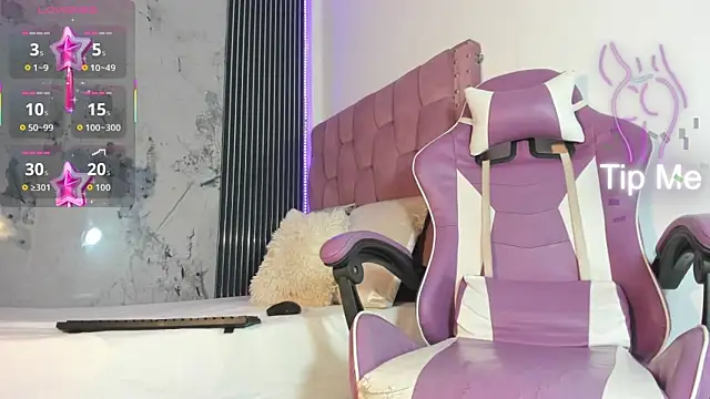 Mia Duarte1 online show from October 7, 7:33 pm