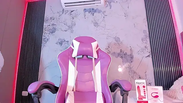 Mia Duarte1 online show from October 17, 7:27 pm