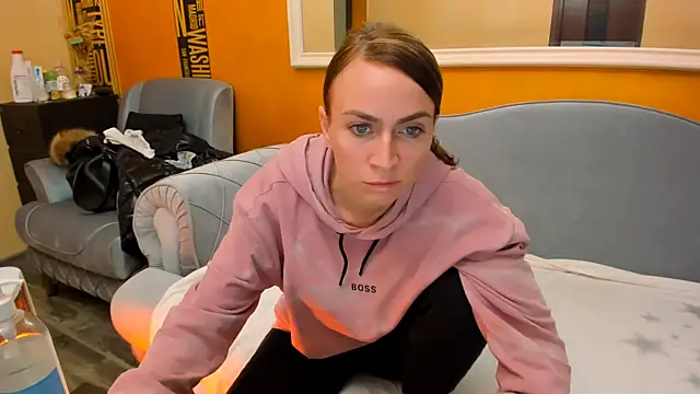 Roxee33 online show from November 25, 7:47 pm