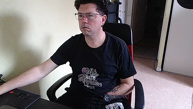 blueandwhite1 online show from April 1, 2:36 pm