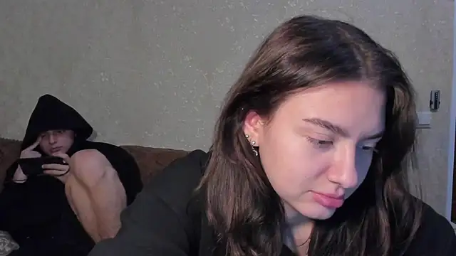 Snapshot of muuur_fam chatting on October 13, 9:15 pm muuur fam online show from October 13, 9:15 pm