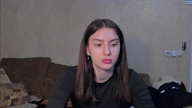 Snapshot of muuur_fam chatting on November 20, 9:58 pm muuur fam online show from November 20, 9:58 pm