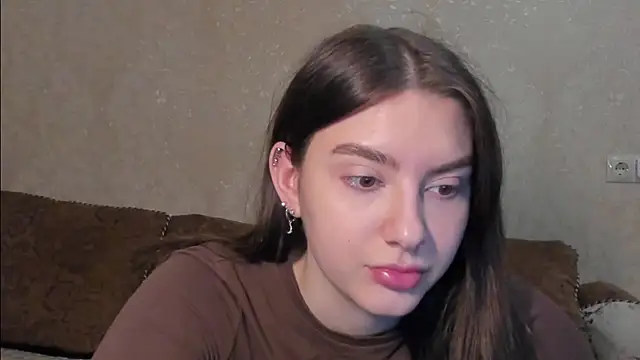 Snapshot of muuur_fam chatting on November 26, 6:42 pm muuur fam online show from November 26, 6:42 pm