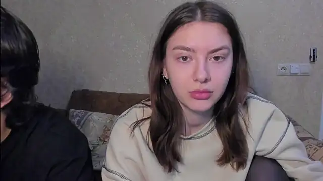 Snapshot of muuur_fam chatting on November 27, 10:01 pm muuur fam online show from November 27, 10:01 pm