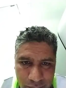 Snapshot of danigarci2307 chatting on November 17, 9:09 pm danigarci2307 online show from November 17, 9:09 pm