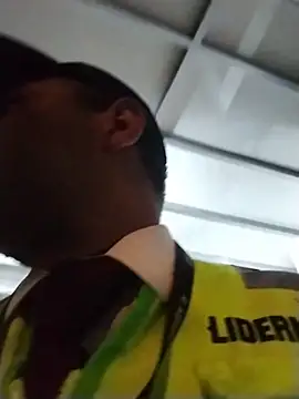 Snapshot of danigarci2307 chatting on November 29, 12:46 am danigarci2307 online show from November 29, 12:46 am