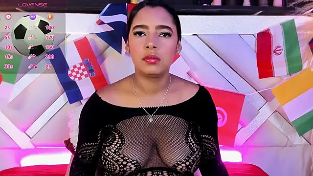 Snapshot of Zoe-Johnson_ chatting on July 12, 9:39 pm Zoe-Johnson online show from July 12, 9:39 pm