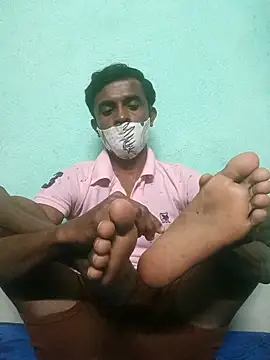 ShinuRoy online show from March 9, 2:43 pm