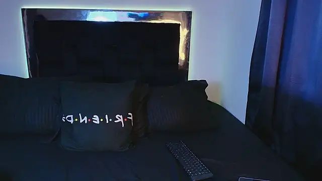 madisonwalkeeer online show from February 16, 8:49 pm