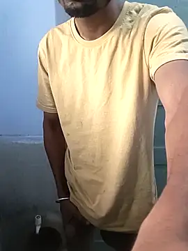 Snapshot of Mr_xxx007@xh chatting on November 3, 4:14 am Mr xxx007xh online show from November 3, 4:14 am