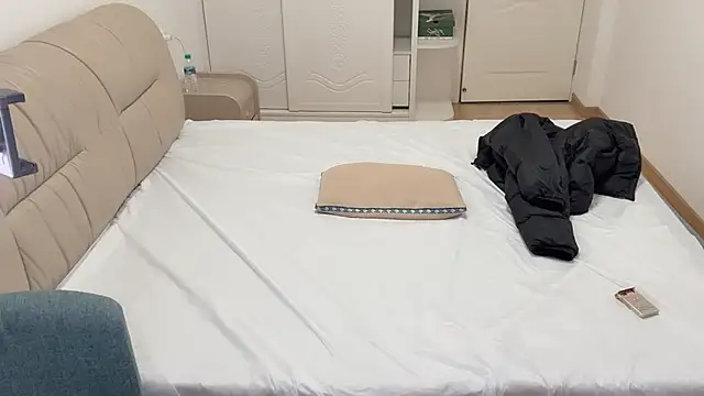 STxuguanhan online show from December 1, 9:14 am