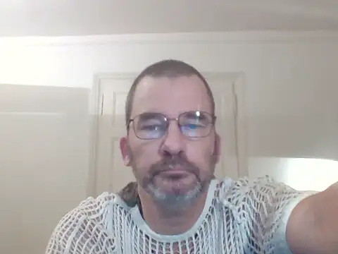 Snapshot of stallionrider88 chatting on October 18, 7:58 pm stallionrider88 online show from October 18, 7:58 pm