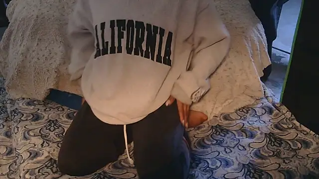 Snapshot of Gmajor chatting on February 22, 5:33 pm Gmajor online show from February 22, 5:33 pm