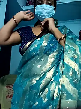 Snapshot of Mast-Haseena chatting on June 15, 11:18 pm Mast-Haseena online show from June 15, 11:18 pm