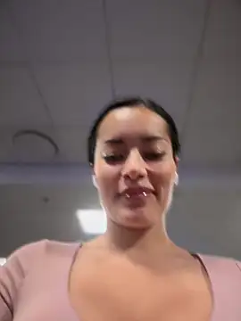 Snapshot of Risky_Workouts chatting on October 27, 6:56 pm Risky Workouts online show from October 27, 6:56 pm