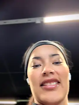 Snapshot of Risky_Workouts chatting on October 30, 8:49 am Risky Workouts online show from October 30, 8:49 am