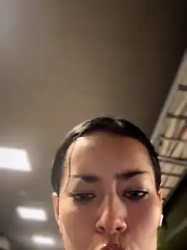 Snapshot of Risky_Workouts chatting on December 14, 6:56 pm Risky Workouts online show from December 14, 6:56 pm