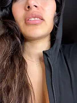 Snapshot of Risky_Workouts chatting on December 15, 11:53 pm Risky Workouts online show from December 15, 11:53 pm