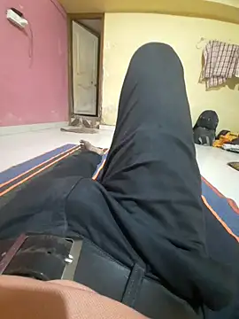 choot paglu online show from October 11, 7:07 am