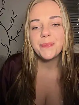 Snapshot of ItsLxsa chatting on October 4, 9:46 pm ItsLxsa online show from October 4, 9:46 pm