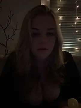 Snapshot of ItsLxsa chatting on October 27, 11:41 pm ItsLxsa online show from October 27, 11:41 pm