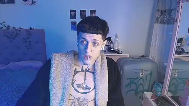 2cyboy  online show from September 13, 7:46 pm