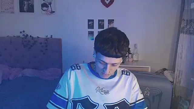 2cyboy  online show from September 14, 9:14 pm