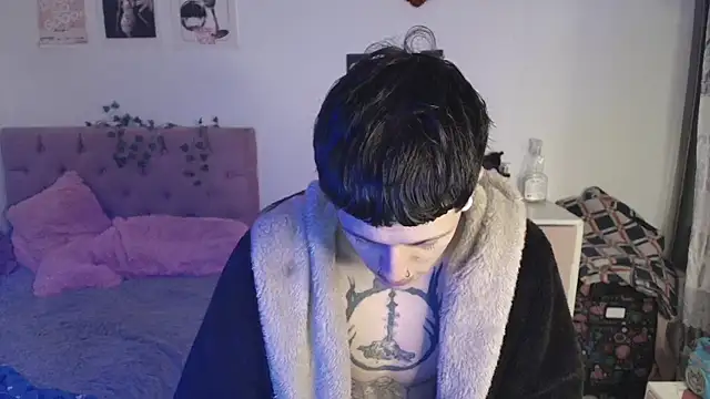 2cyboy  online show from September 17, 7:59 pm