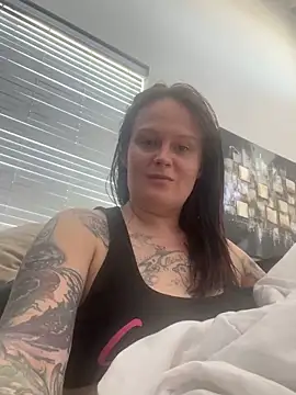 Snapshot of sinfful-secrets@xh chatting on October 13, 7:03 pm sinfful-secretsxh online show from October 13, 7:03 pm