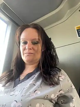 Snapshot of sinfful-secrets@xh chatting on October 30, 10:21 pm sinfful-secretsxh online show from October 30, 10:21 pm