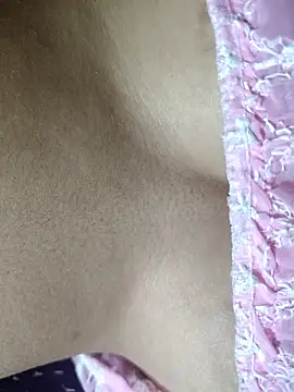 Hot pooja55 online show from February 6, 7:23 am