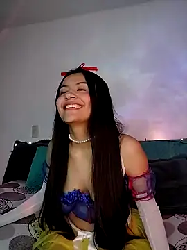 Emmaa  Smiith online show from September 26, 2:43 pm