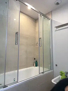 Snapshot of prettylittlefooxy chatting on November 12, 11:10 am prettylittlefooxy online show from November 12, 11:10 am