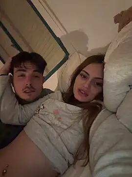 Snapshot of prettylittlefooxy chatting on February 22, 11:36 pm prettylittlefooxy online show from February 22, 11:36 pm