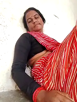 Suhani hot12 online show from October 8, 10:24 am