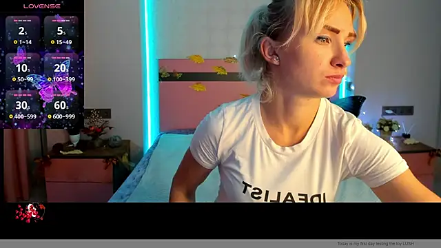 MeryMidnight online show from October 9, 6:00 am