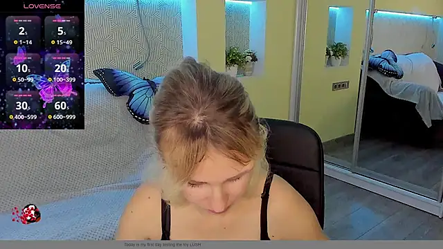 MeryMidnight online show from November 11, 7:30 am