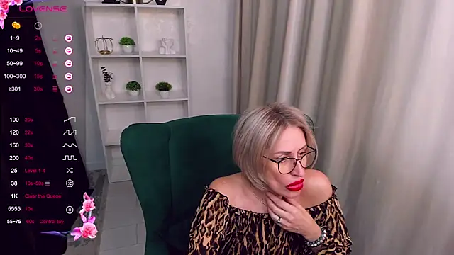 PamellaMurphy online show from November 11, 5:51 am