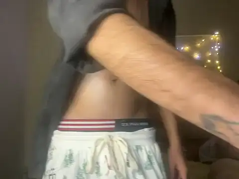 LustyDuoSecrets online show from April 20, 7:15 pm