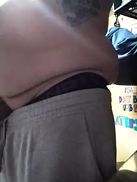 Snapshot of Jeremycle chatting on October 31, 12:00 am Jeremycle online show from October 31, 12:00 am